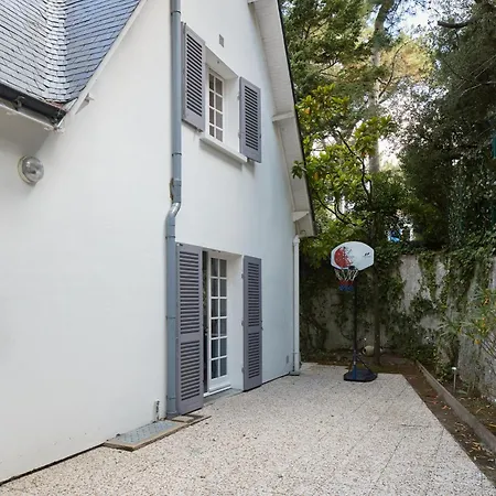 Familiale 5 Avec Grande Terrasse & Proche De La *